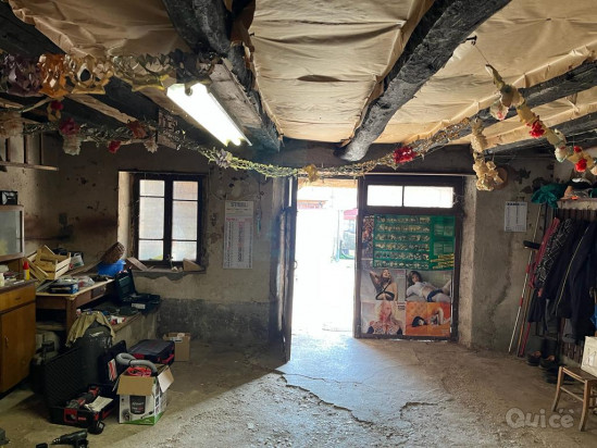 Porzione centrale suddivisa in 3 piani - V1490 foto-390292