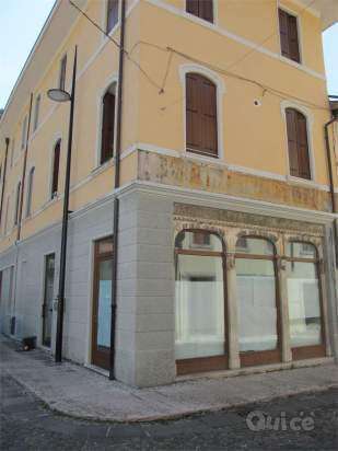 Negozio a Vittorio Veneto foto-24827