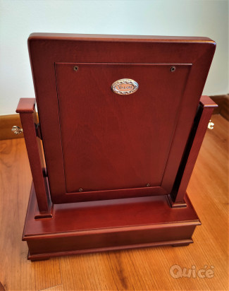 Specchiera in legno marrone scuro foto-412670