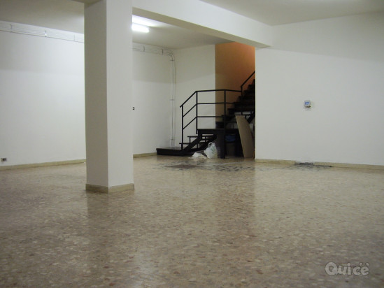 Vendo affitto negozio in centro a Conegliano in Piazza 4 Novembre foto-419437