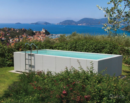 Piscina fuori terra elegante e funzionale foto-419795