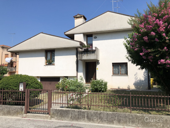 Vendo bifamiliare  foto-422382