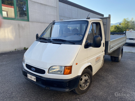 Vendo Autocarro Ford Transit tenuto bene Km 99.000 portata ql 16,50 foto-49566