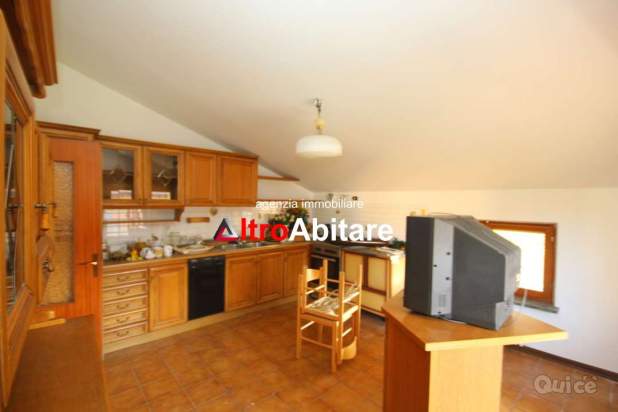 Casa singola con 2 appartam. indipendenti a Feltre foto-434960