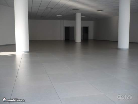 Locale commerciale in vendita a Villorba, Chiesa Vecchia foto-27441