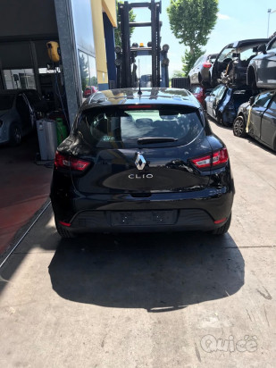 RENAULT CLIO DEL 2016 PER PEZZI DI RICAMBIO foto-5228