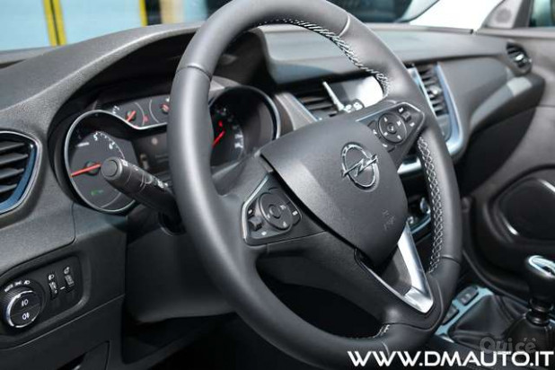 Opel Grandland X 1.5 diesel Ecotec Start + GRIP CONTROL foto-31961