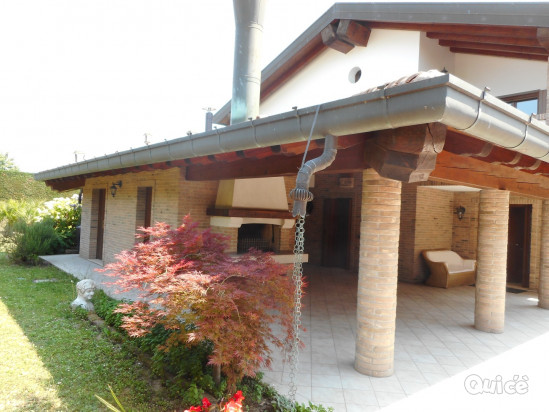 UD 12 – Latisana, villa con giardino  foto-6028