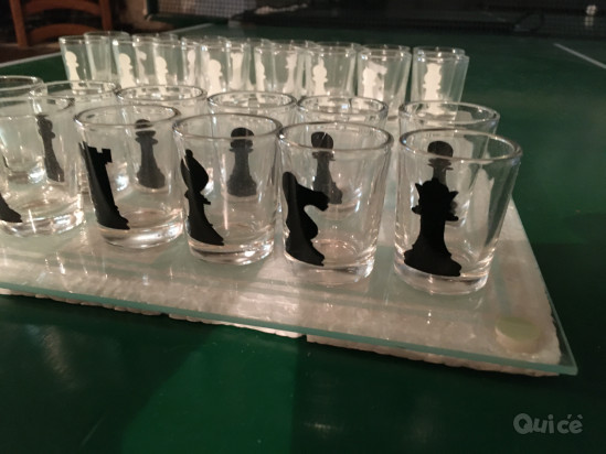 Scacchiera in cristallo con figuranti bicchierini  foto-39926