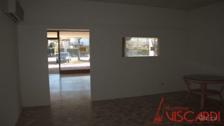 Affittasi Locale Commerciale, Porto Santa Margherita foto-43498