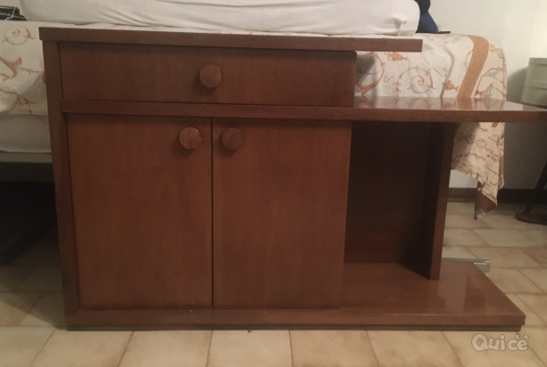 Piccolo mobile in noce  foto-7970