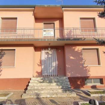 Villa in vendita a Concamarise (Verona)
