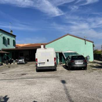 Capannone in vendita a Cavarzere (Venezia)