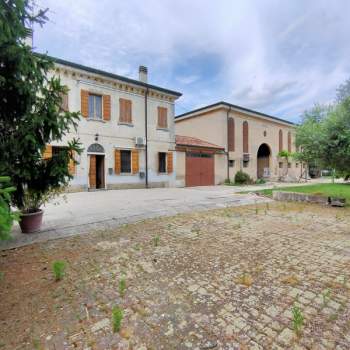 Casa singola in vendita a Sanguinetto (Verona)