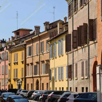 Appartamento in vendita a Modena (Modena)