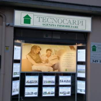 Negozio in vendita a Carpi (Modena)