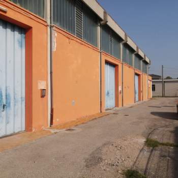 Capannone in vendita a Concordia sulla Secchia (Modena)