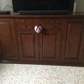 mobile in legno  in ottime condizioni