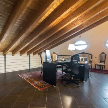 Ufficio in vendita a Due Carrare (Padova)