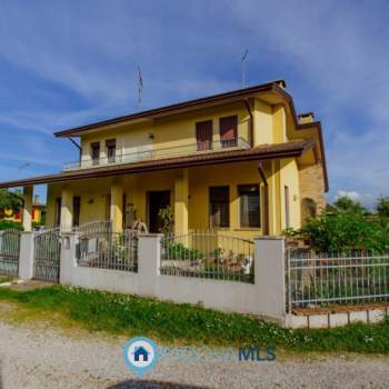 Bifamiliare in vendita a Conselve (Padova)