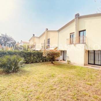 Casa a schiera in vendita a Sal&ograve; (Brescia)