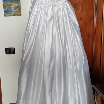 abito da sposa artigianale