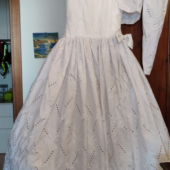 abito da sposa artigianale