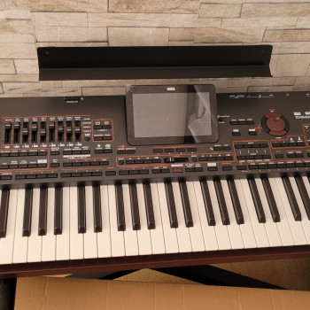 Korg Pa4X, Korg Pa5X, Korg PA-1000, Yamaha Genos2 76-key, Yamaha Genos 76-Key