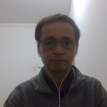 io sono docente di bambini parlo tedesco inglese italiano un po´ di cinese anche