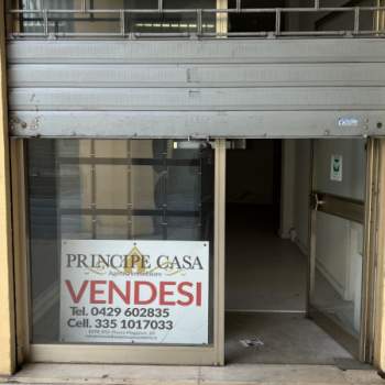 Negozio in vendita a Este (Padova)