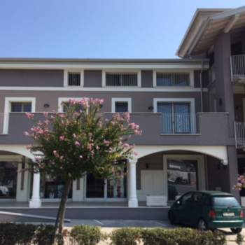 Negozio in vendita a Gambara (Brescia)