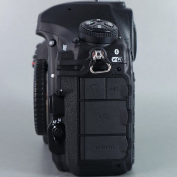 Nikon D850 nella confezione originale