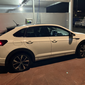 VW Taigo R-Line 1.0 110 cv, 01/2023, 7300 km, doppio treno gomme