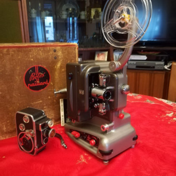 Cinepresa e Proiettore Anni 50 Marca Bolex Paillad