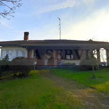 Villa in vendita a Garlasco (Pavia)