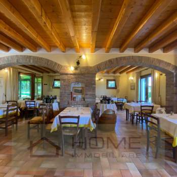 Agriturismo in vendita a Rovolon (Padova)