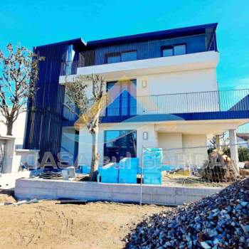 Attico in vendita a Peschiera del Garda (Verona)