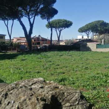Terreno in vendita a Roma (Roma)