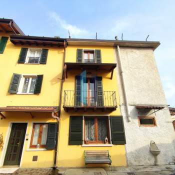 Rustico in vendita a Botticino (Brescia)