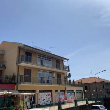 Appartamento in vendita a Zafferana Etnea (Catania)