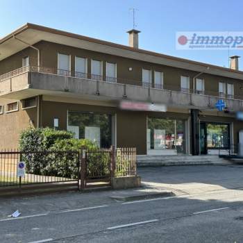 Negozio in affitto a Ros&agrave; (Vicenza)