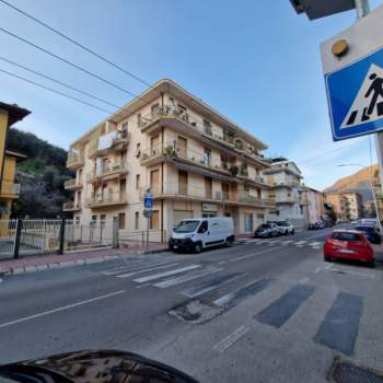 Appartamento in vendita a Taggia (Imperia)