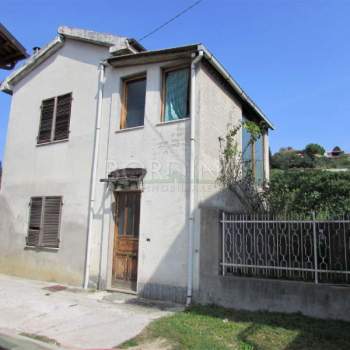 Casa singola in vendita a Castagnito (Cuneo)