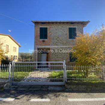 Casa singola in vendita a Tuoro sul Trasimeno (Perugia)