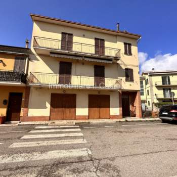 Casa a schiera in vendita a Tuoro sul Trasimeno (Perugia)