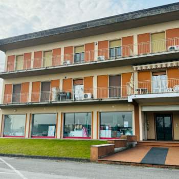 Negozio in affitto a Calvisano (Brescia)