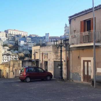 Casa singola in vendita a Monterosso Almo (Ragusa)