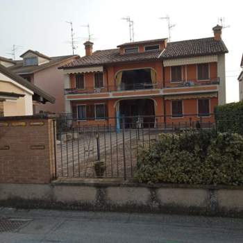 Appartamento in vendita a Lograto (Brescia)