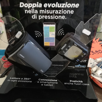 EVOLV OMRON misuratore di pressione da braccio