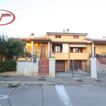 Casa a schiera in vendita a Laterina Pergine Valdarno (Arezzo)